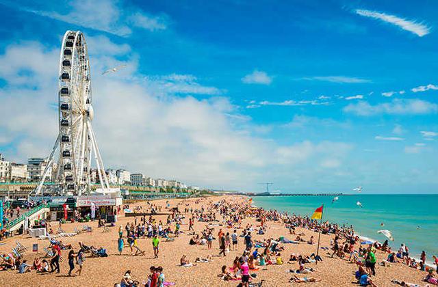 Dive Into the Buzz Of Brighton For An Unforgettable Brand Experience