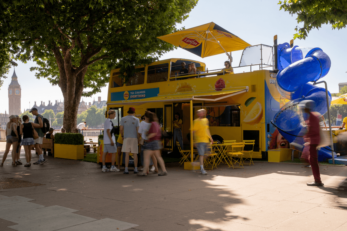 The Queen's Walk, Southbank Centre